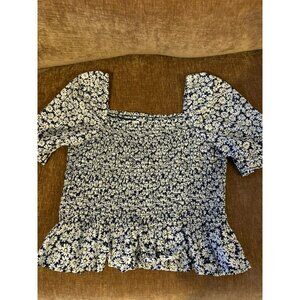 J.Crew Re-Imagined Womens Floral Smocked Top Medium Blue & White Cotton